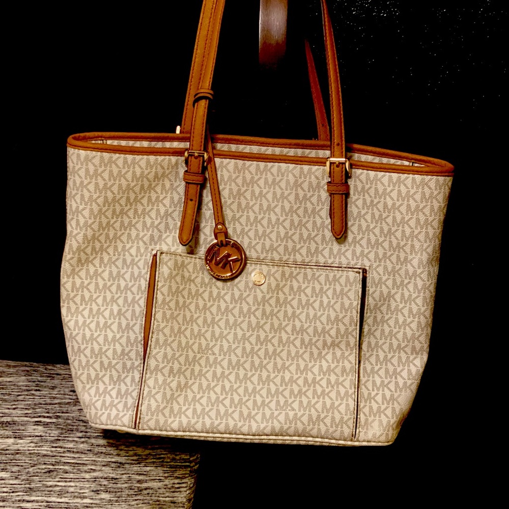 Michael Kors purse